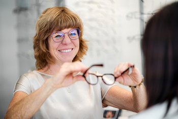 Amon | Uhren | Schmuck | Optik - Optiker Selb